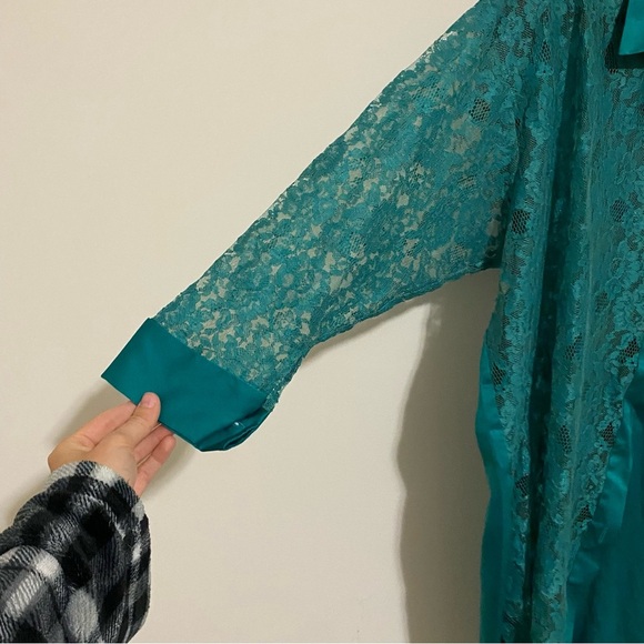 Victorias Secret Gold Label Emerald Green Lace Sleep Shirt size Small - Picture 2 of 7